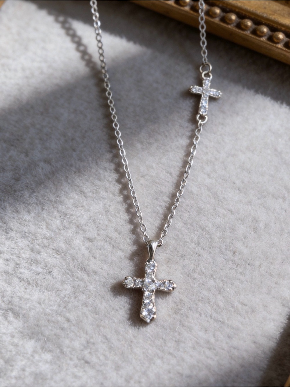 Dainty Double Cross Pendant Necklace